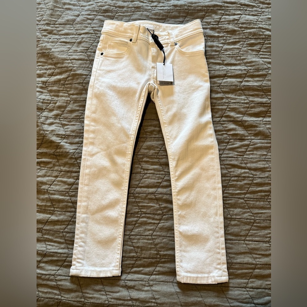 ⭐️NEW⭐️ Burberry Kids Straight leg jeans. Sz 4